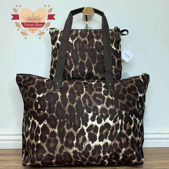 ❤️✅❤️✅SOLD❤️✅❤️✅🤎Coach Signature Fabric-Nylon Bag & Snap Pouch🤎 - Picture 2 of 16